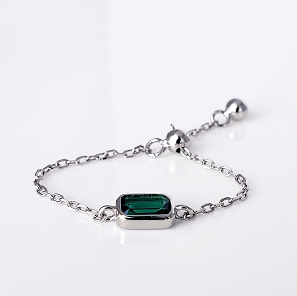 Dainty Sterling Silver Bezel Set Emerald Green CZ Stone Adjustable Chain Ring - Picture 5 of 6